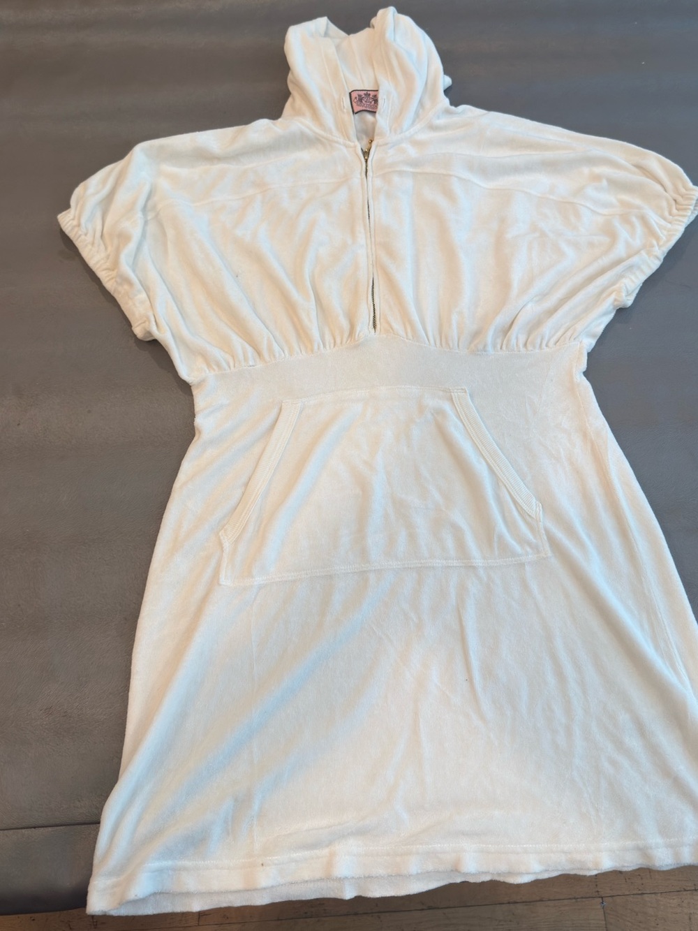 Vintage Juicy Couture White Hooded Short-Sleeve Swim Coverup Dress. Size M